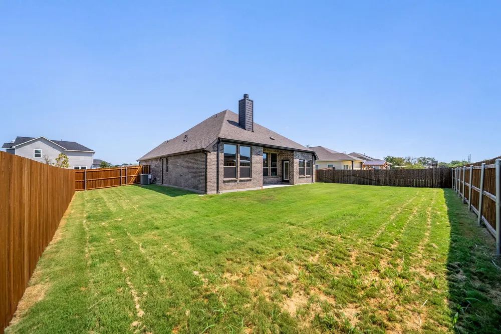 606 Austen Avenue Tioga, TX 76271