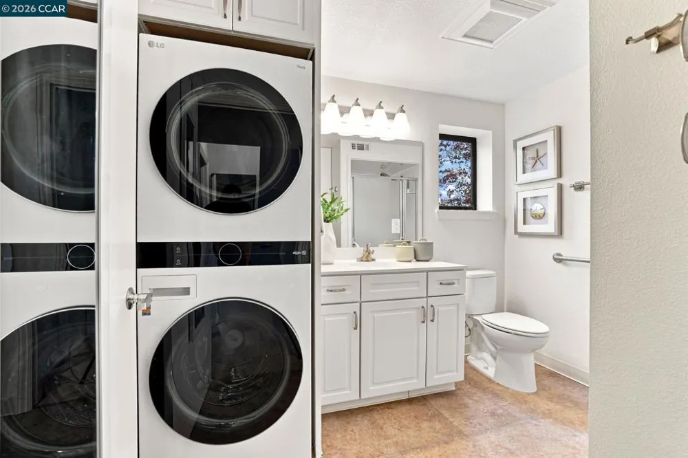 1209 Running Springs Rd. #2 Walnut Creek, CA 94595