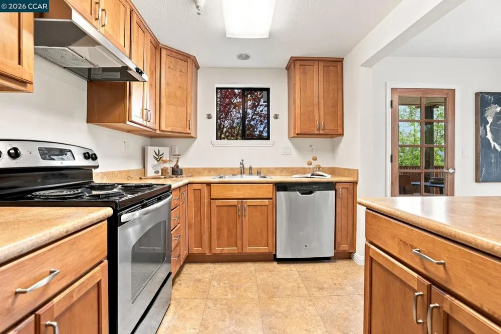 1209 Running Springs Rd. #2 Walnut Creek, CA 94595