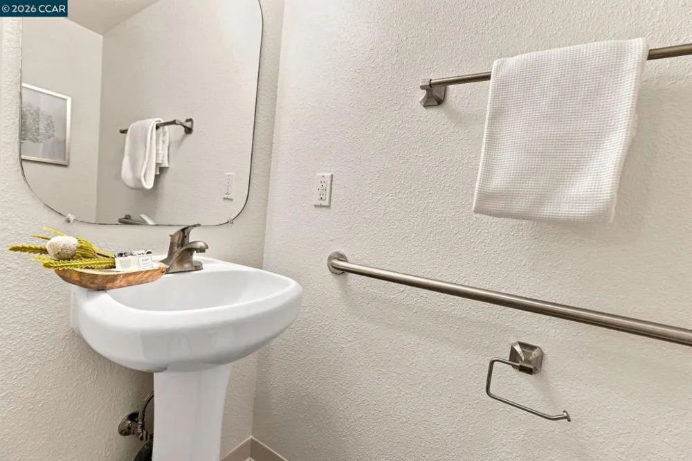 1209 Running Springs Rd. #2 Walnut Creek, CA 94595