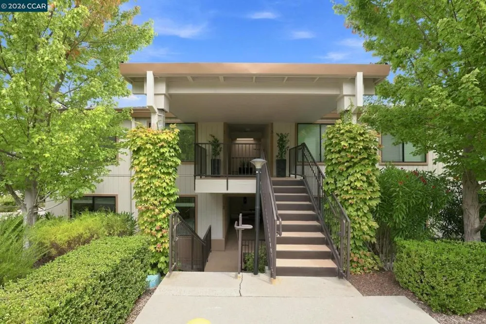 1209 Running Springs Rd. #2 Walnut Creek, CA 94595