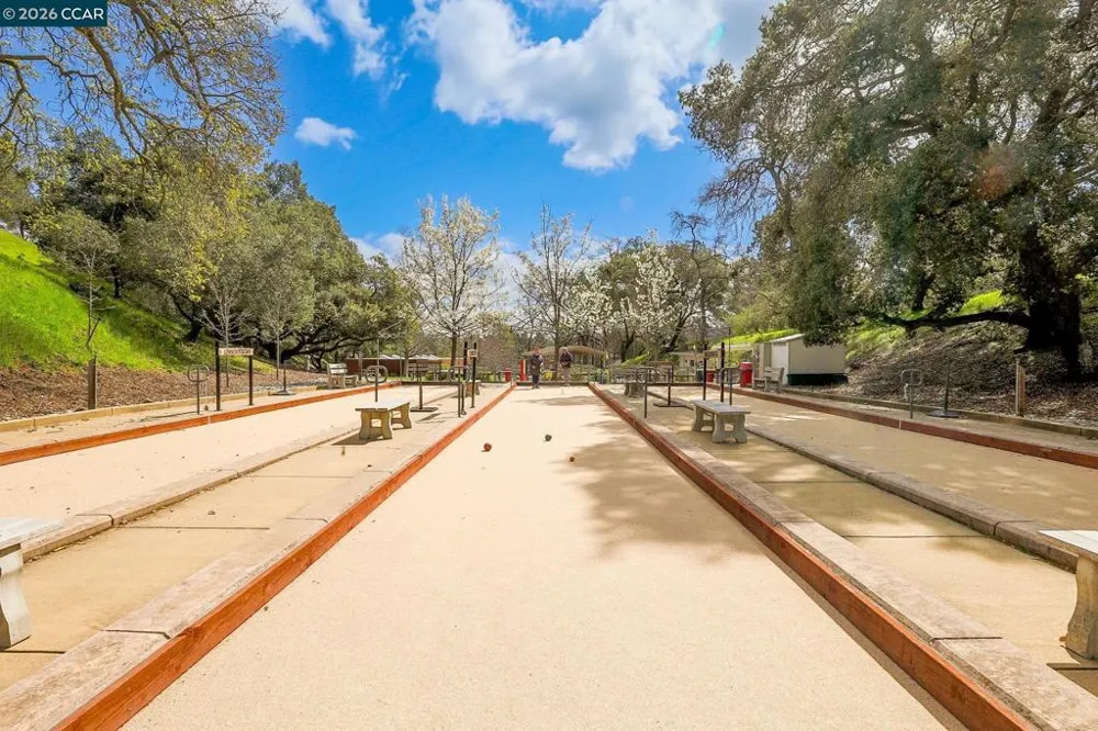 1209 Running Springs Rd. #2 Walnut Creek, CA 94595