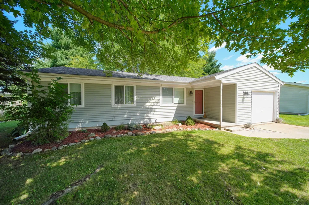 904 Union Street Tecumseh, MI 49286