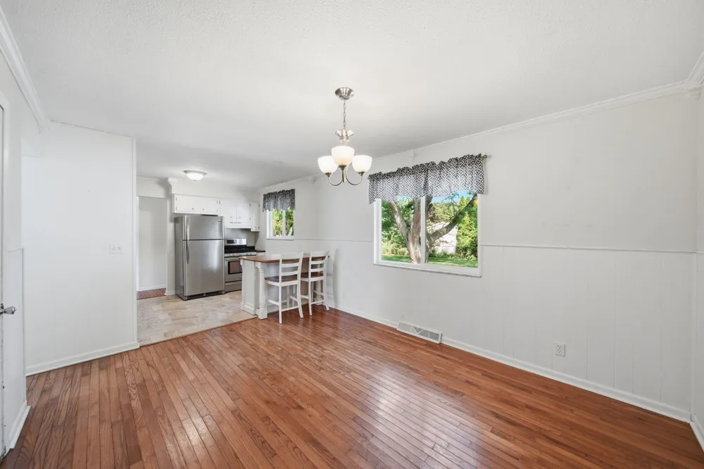 904 Union Street Tecumseh, MI 49286