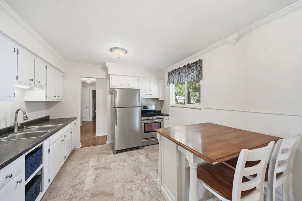 904 Union Street Tecumseh, MI 49286