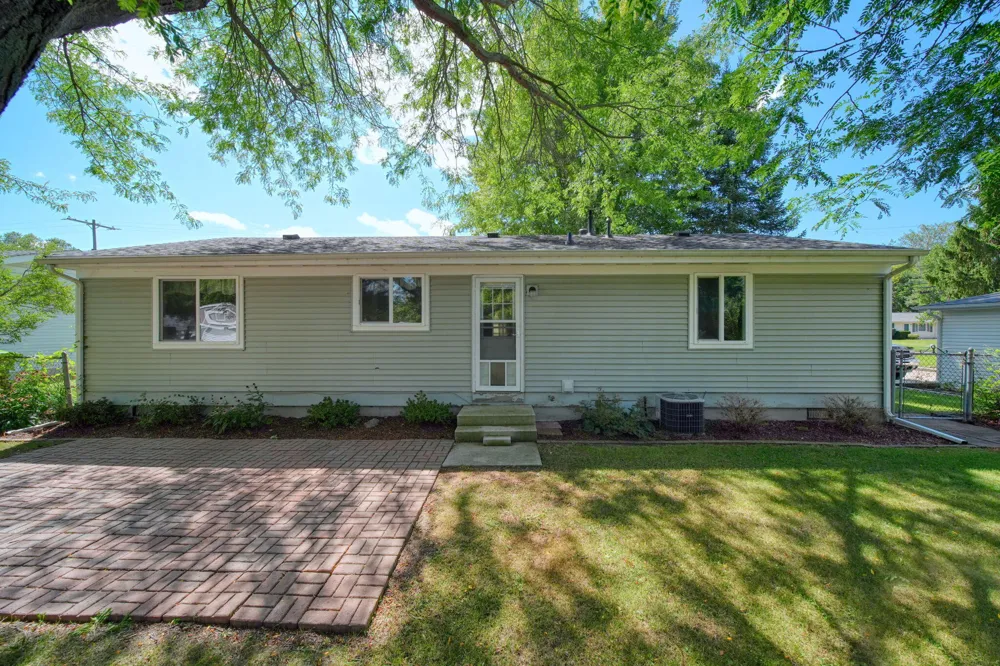 904 Union Street Tecumseh, MI 49286
