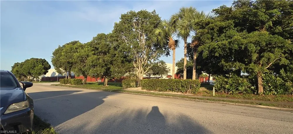 1829 NE 10th Terrace Cape Coral, FL 33909