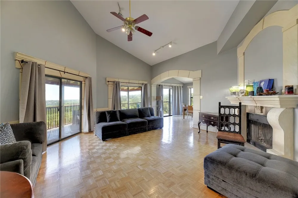 1712 Lakeshore Drive #C Austin, TX 78746