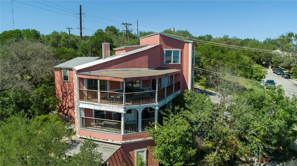 1712 Lakeshore Drive #C Austin, TX 78746