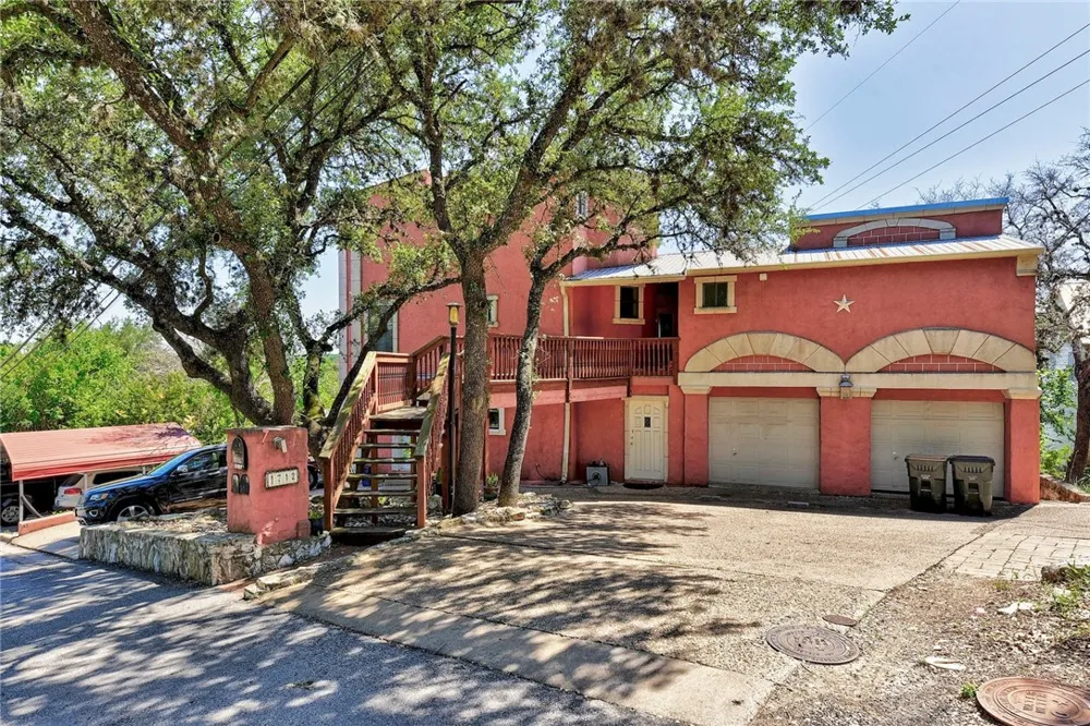 1712 Lakeshore Drive #C Austin, TX 78746