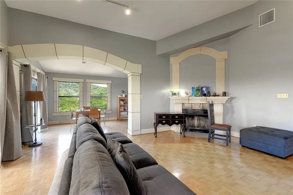 1712 Lakeshore Drive #C Austin, TX 78746