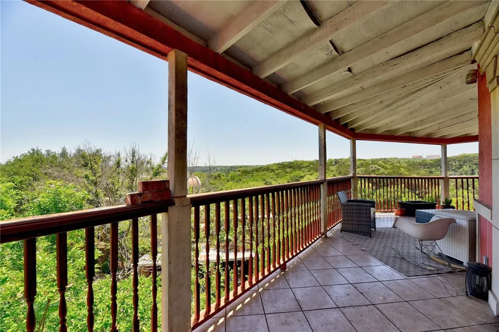 1712 Lakeshore Drive #C Austin, TX 78746