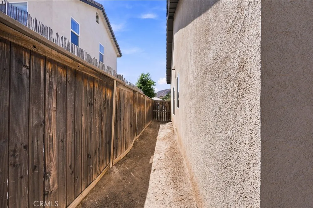 4330 Amber Ridge Hemet, CA 92545