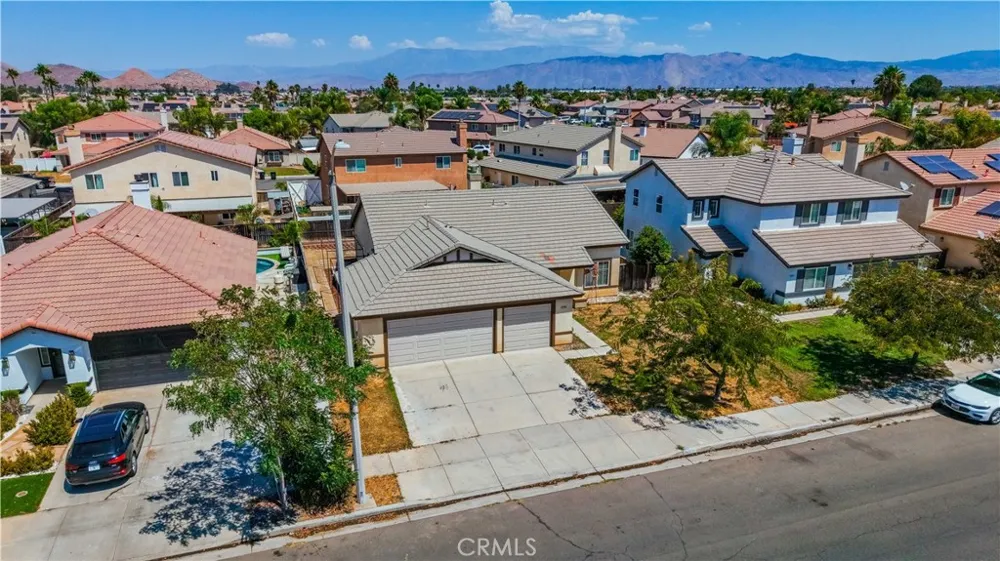 4330 Amber Ridge Hemet, CA 92545