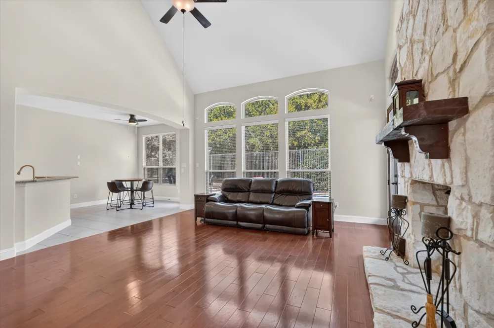 6832 Foghorn Lane Grand Prairie, TX 75054