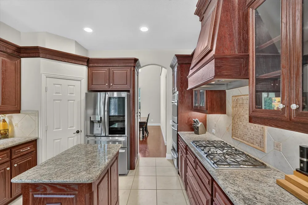 6832 Foghorn Lane Grand Prairie, TX 75054