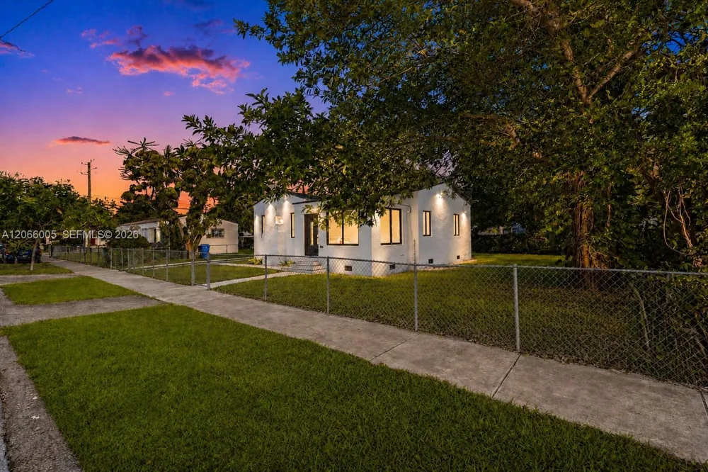 1771 NW 48th St Miami, FL 33142