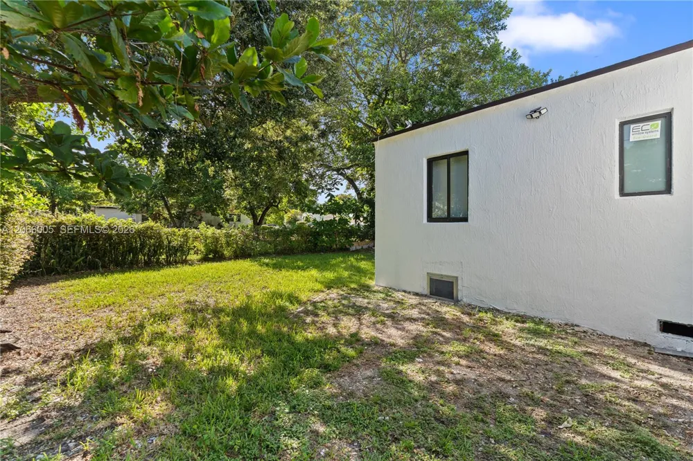1771 NW 48th St Miami, FL 33142
