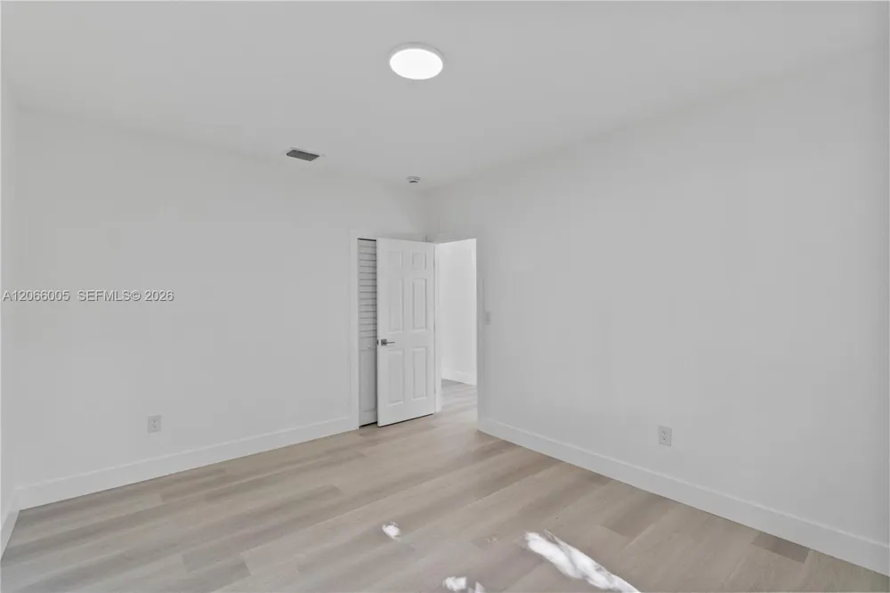 1771 NW 48th St Miami, FL 33142
