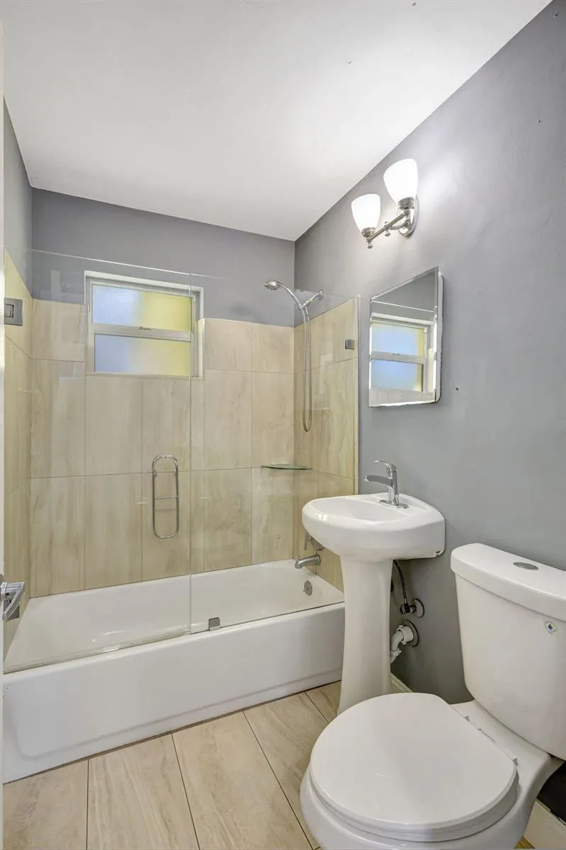 510 48th Street West Palm Beach, FL 33407