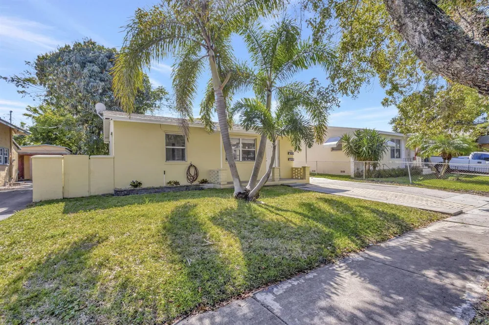 510 48th Street West Palm Beach, FL 33407