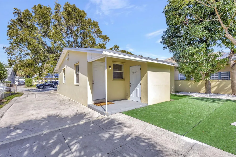 510 48th Street West Palm Beach, FL 33407