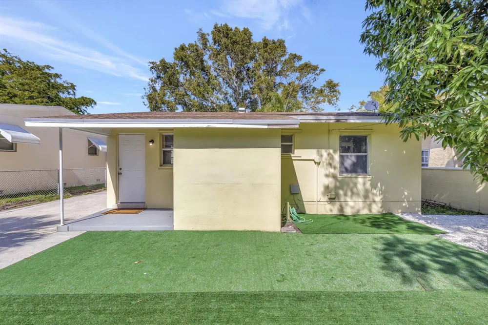 510 48th Street West Palm Beach, FL 33407