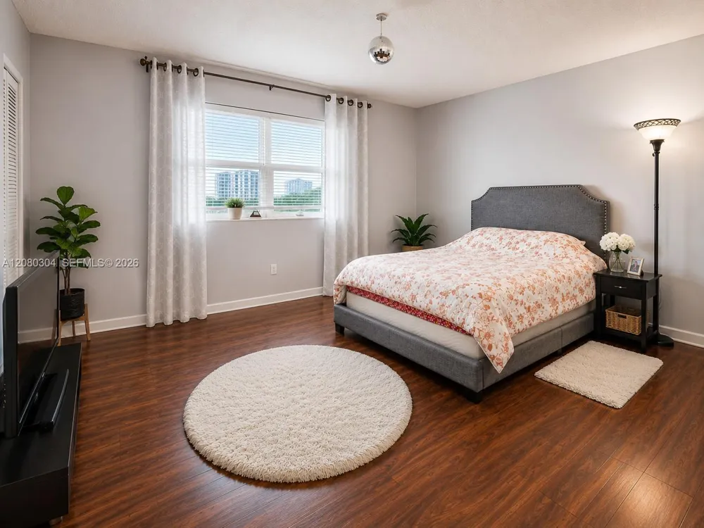 301 NE 14th Ave #507 Hallandale Beach, FL 33009