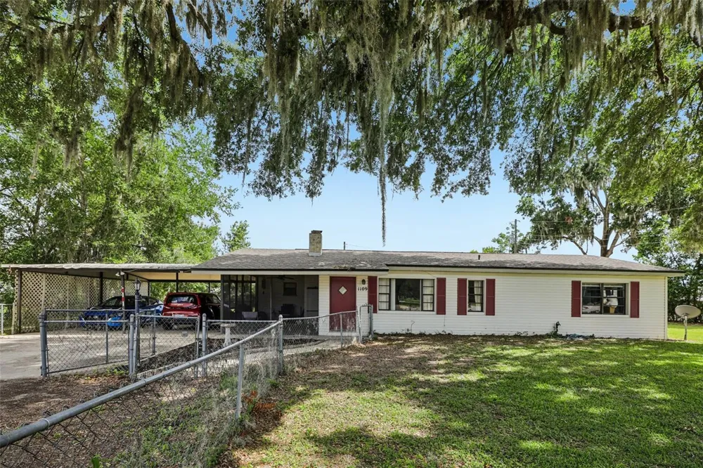 1109 W C 48 Bushnell, FL 33513