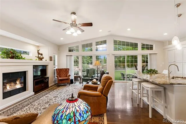 3385 Hollycrest Drive Colorado Springs, CO 80920