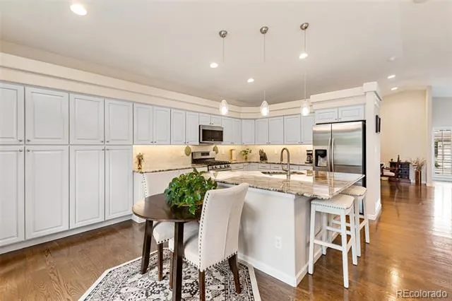 3385 Hollycrest Drive Colorado Springs, CO 80920