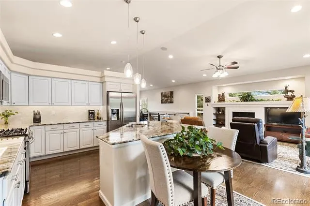 3385 Hollycrest Drive Colorado Springs, CO 80920