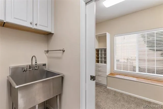 3385 Hollycrest Drive Colorado Springs, CO 80920