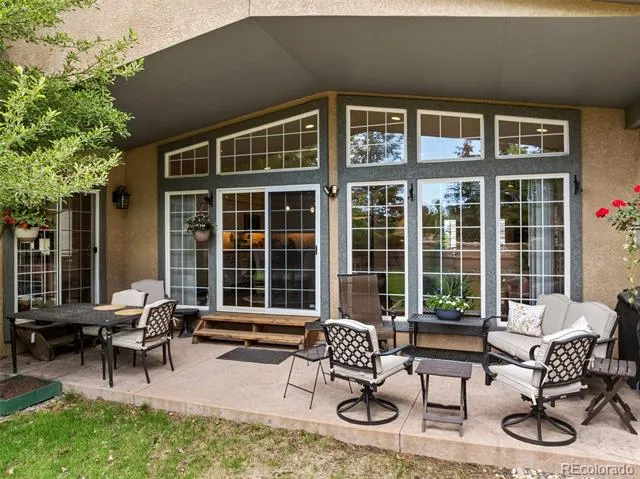 3385 Hollycrest Drive Colorado Springs, CO 80920