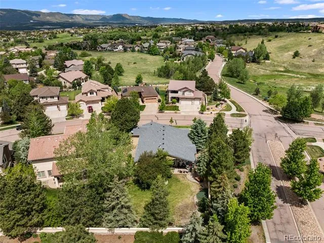 3385 Hollycrest Drive Colorado Springs, CO 80920