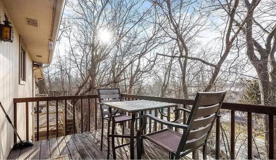 11816 Highridge Drive Pinckney, MI 48169