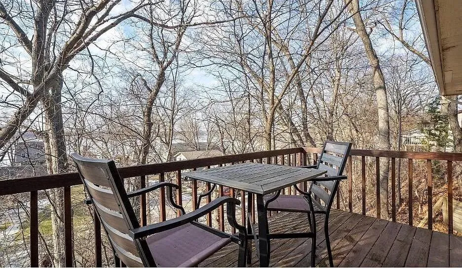 11816 Highridge Drive Pinckney, MI 48169