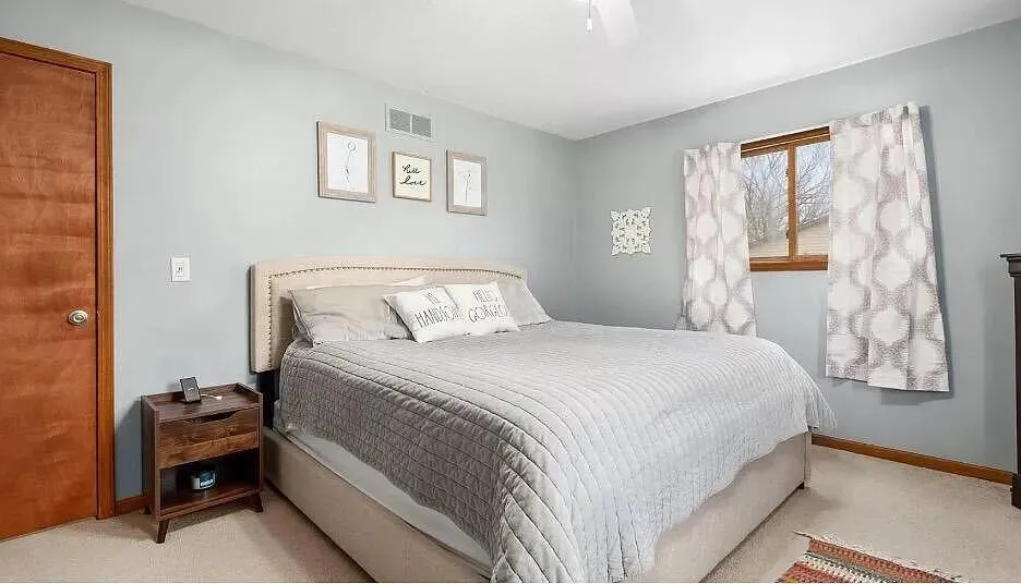 11816 Highridge Drive Pinckney, MI 48169