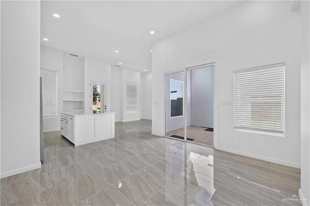 820 Rancho La Joya Street La Joya, TX 78560