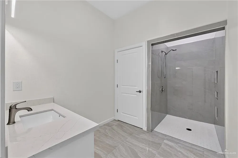 820 Rancho La Joya Street La Joya, TX 78560