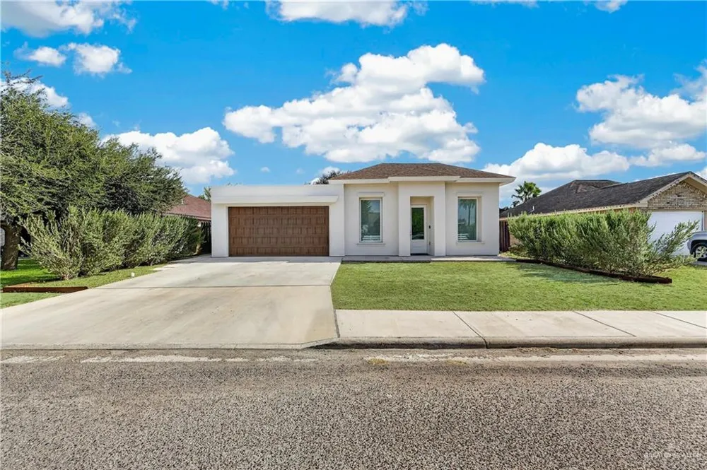 820 Rancho La Joya Street La Joya, TX 78560