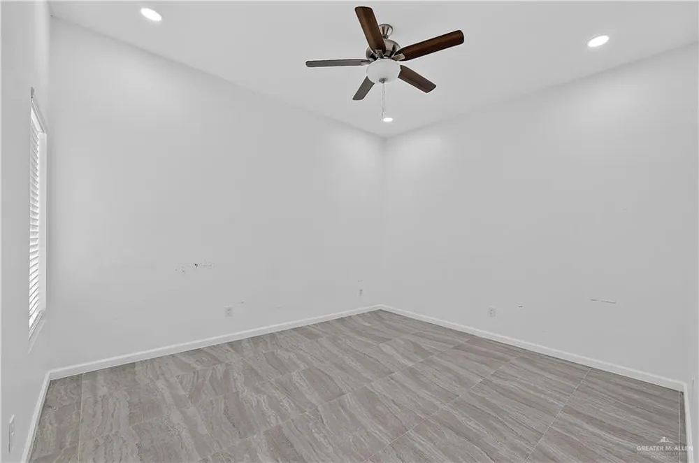 820 Rancho La Joya Street La Joya, TX 78560