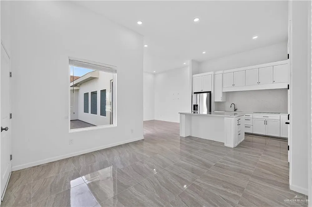 820 Rancho La Joya Street La Joya, TX 78560
