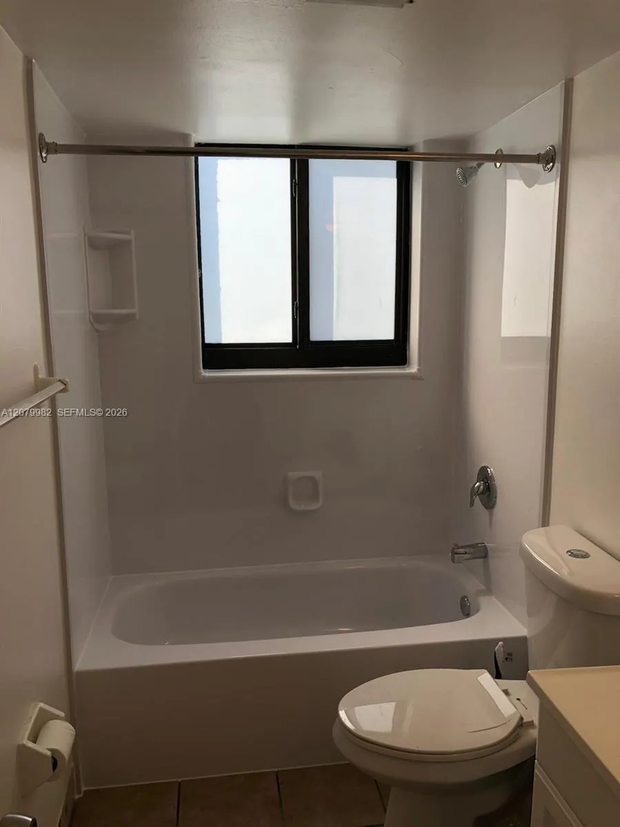 3700 Pine Island Rd #202 Sunrise, FL 33351