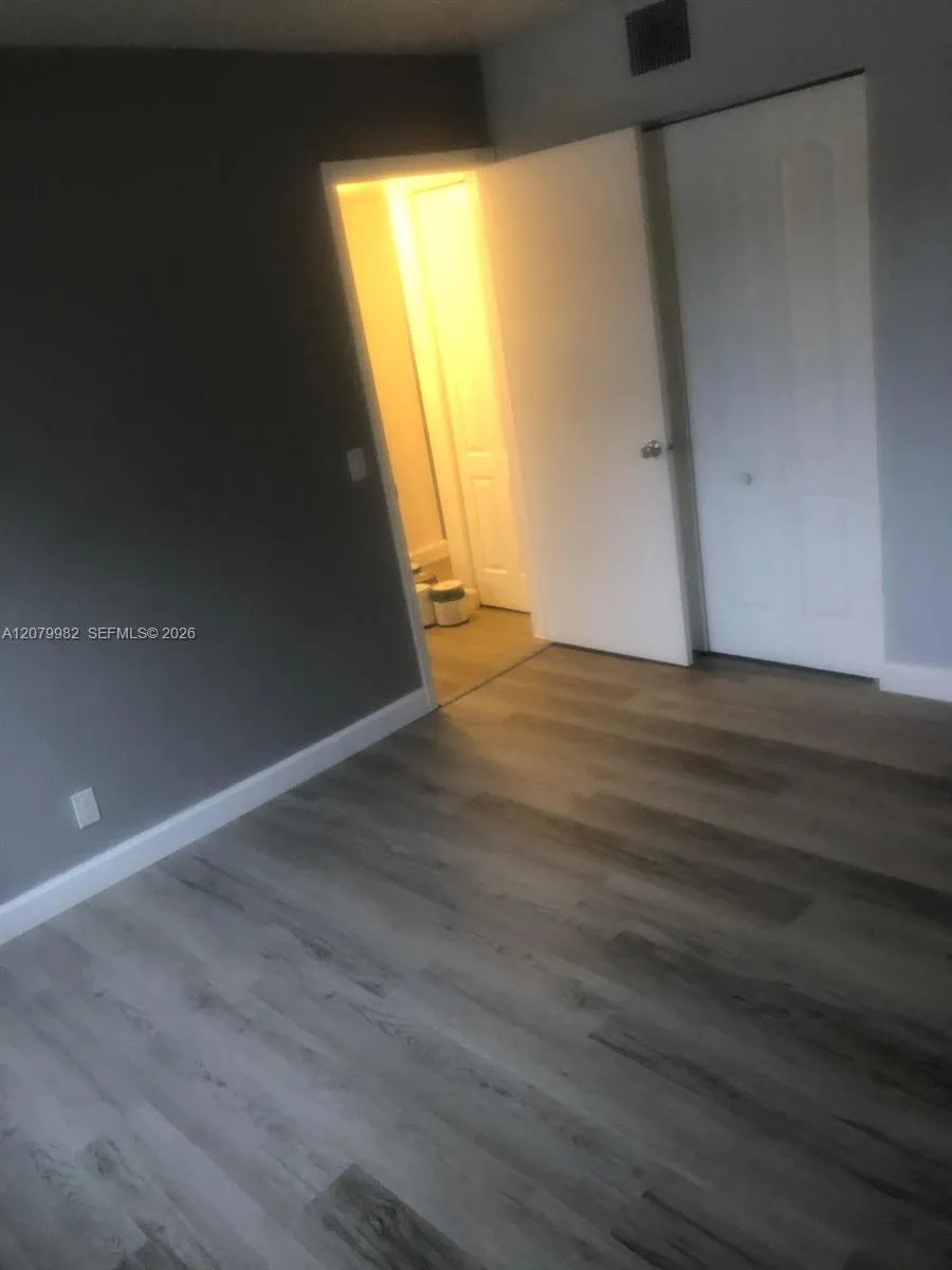 3700 Pine Island Rd #202 Sunrise, FL 33351