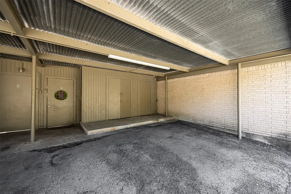 7424 W Northwest Highway #9 Dallas, TX 75225