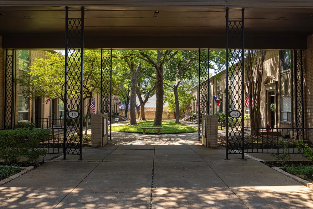 7424 W Northwest Highway #9 Dallas, TX 75225