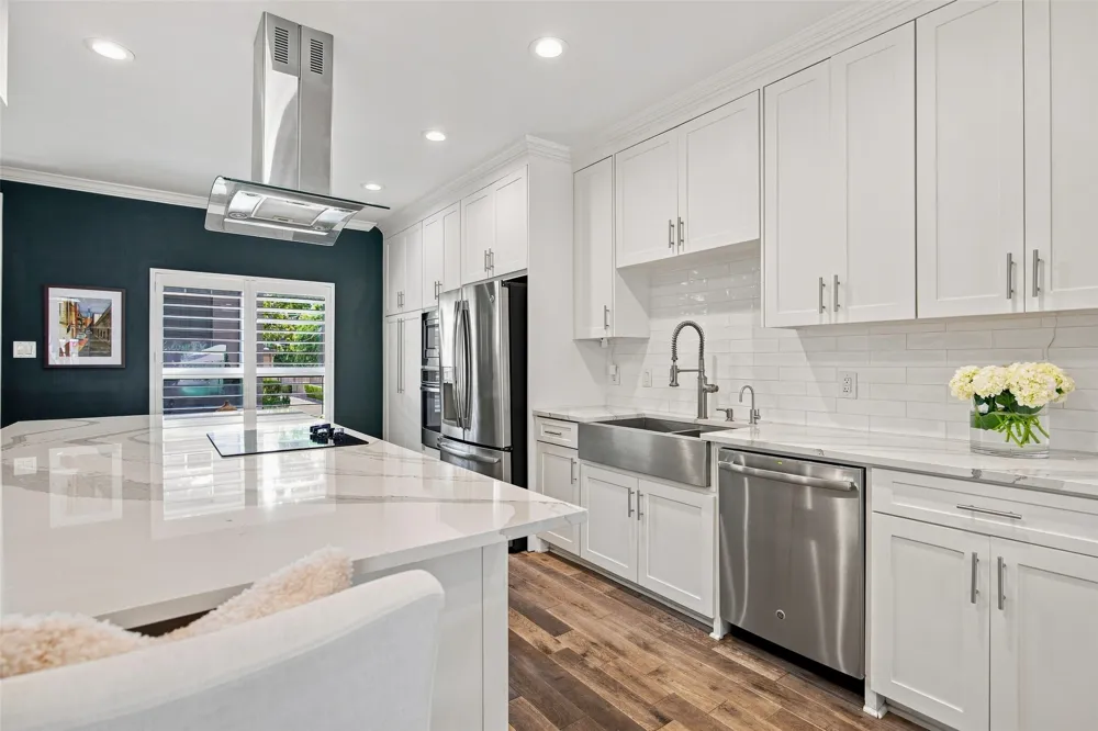 7424 W Northwest Highway #9 Dallas, TX 75225