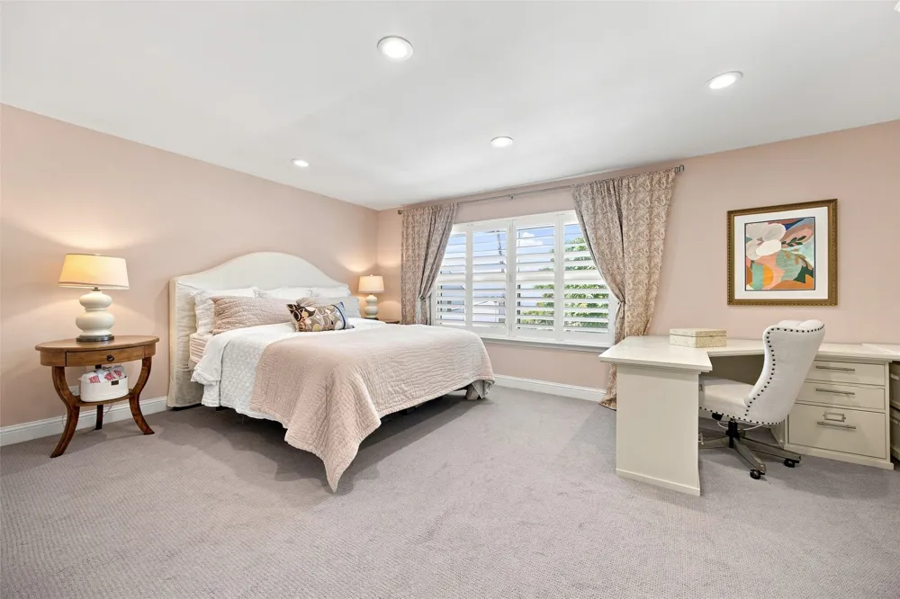 7424 W Northwest Highway #9 Dallas, TX 75225