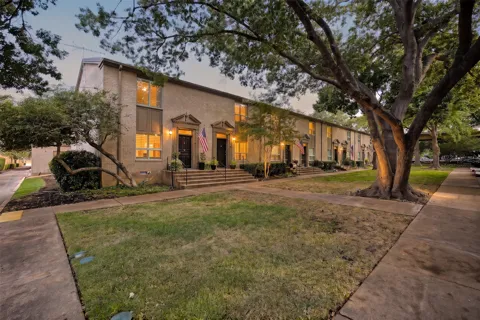 7424 W Northwest Highway #9